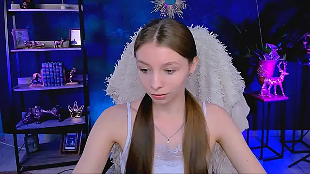Snapshot of JulieDaniel chatting on 3, 6, 2026 JulieDaniel online show from 3, 6, 2026