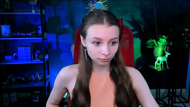 JulieDaniel online show from 8, 5, 2026