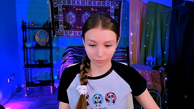 JulieDaniel online show from 2, 3, 2026