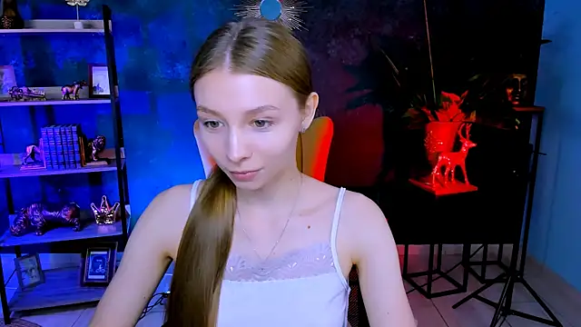 Snapshot of JulieDaniel chatting on 6, 7, 2026 JulieDaniel online show from 6, 7, 2026