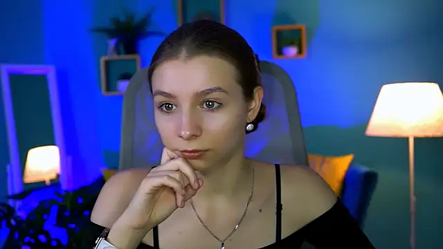 JulieDaniel online show from 24, 10, 2025