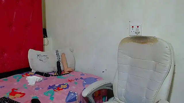 SexyChantyBabe25 online show from 27, 3, 2026