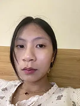 Snapshot of Lil-Gi chatting on 12, 9, 2025 Lil-Gi online show from 12, 9, 2025