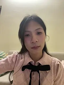 Snapshot of Lil-Gi chatting on 17, 9, 2025 Lil-Gi online show from 17, 9, 2025