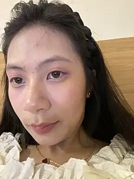 Snapshot of Lil-Gi chatting on 9, 9, 2025 Lil-Gi online show from 9, 9, 2025