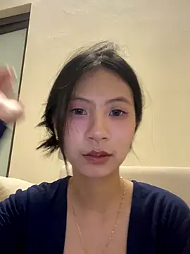 Snapshot of Lil-Gi chatting on 16, 9, 2025 Lil-Gi online show from 16, 9, 2025