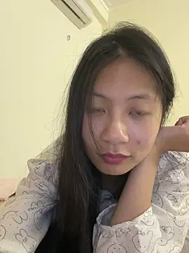 Snapshot of Lil-Gi chatting on 16, 11, 2025 Lil-Gi online show from 16, 11, 2025