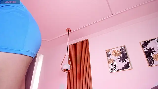 NicolWhite online show from 16, 10, 2025