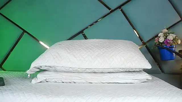 marcela rojas online show from 4, 3, 2026