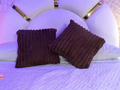 Snapshot of marcela_rojas chatting on 10, 10, 2025 marcela rojas online show from 10, 10, 2025