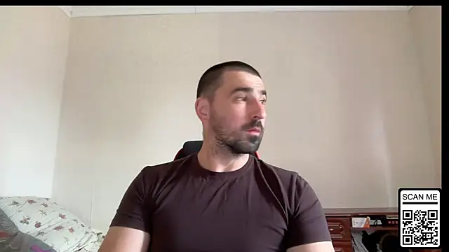 Snapshot of Hard_to_Obey chatting on 4, 7, 2026 Hard to Obey online show from 4, 7, 2026