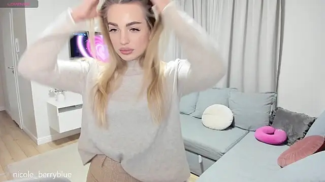 nicole blueberry online show from 19, 10, 2025