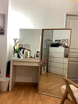 chloedlm5 online show from 14, 11, 2025