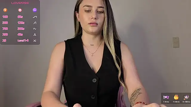 Veronika  Winslow  online show from 12, 11, 2025