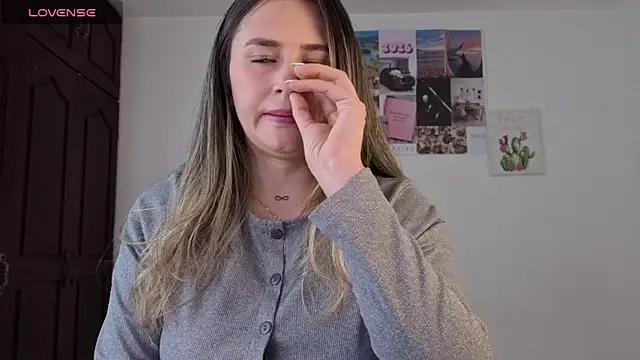 Veronika  Winslow  online show from 24, 2, 2026