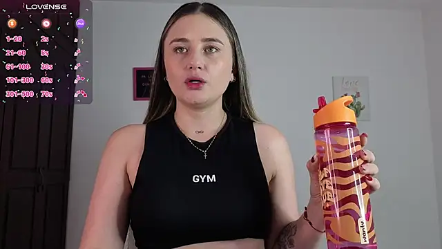 Veronika  Winslow  online show from 2, 11, 2025