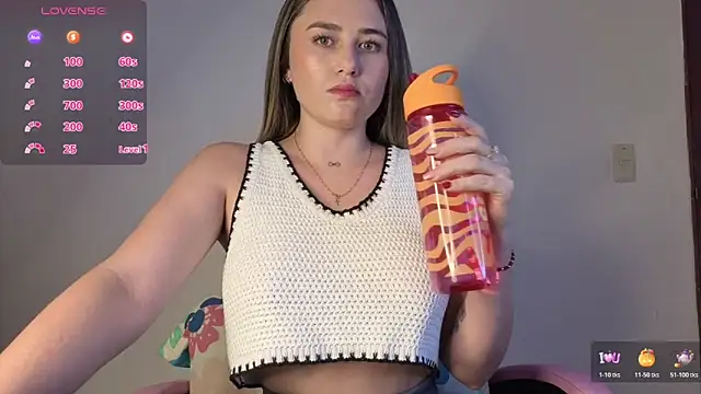 Veronika  Winslow  online show from 11, 11, 2025