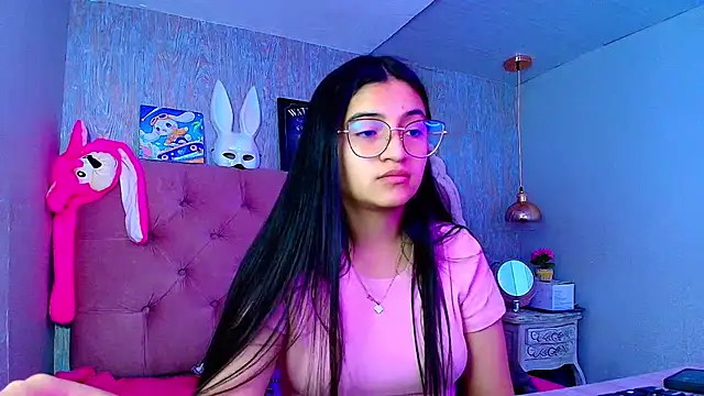 laurenelove online show from 4, 12, 2025