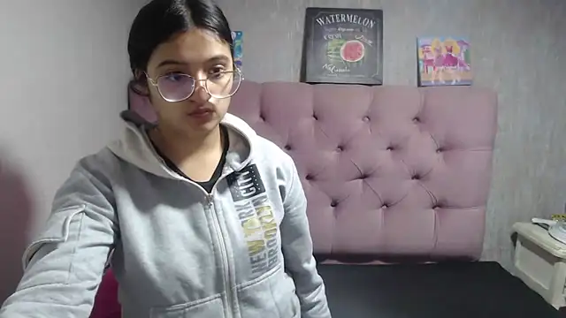 laurenelove online show from 5, 10, 2025