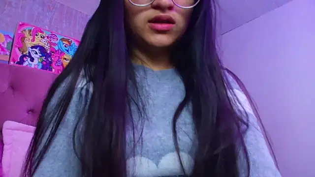 Snapshot of laurenelove chatting on 1, 3, 2026 laurenelove online show from 1, 3, 2026