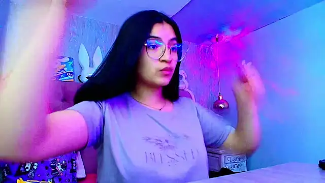 laurenelove online show from 28, 11, 2025