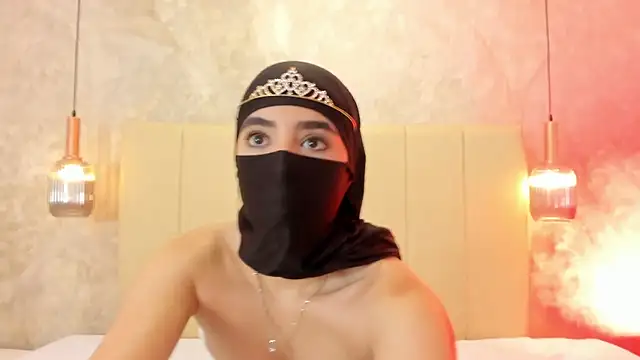 nayiraa  online show from 11, 9, 2025