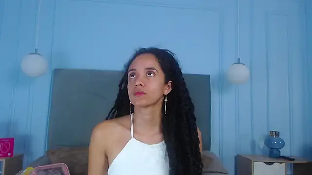 Snapshot of TerryGreenwood chatting on 25, 11, 2025 TerryGreenwood online show from 25, 11, 2025