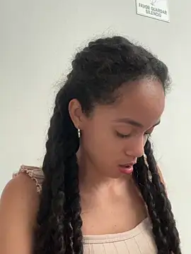 Snapshot of TerryGreenwood chatting on 23, 11, 2025 TerryGreenwood online show from 23, 11, 2025