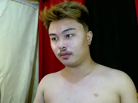 Snapshot of Lustfulljohnx chatting on 12, 11, 2025 Lustfulljohnx online show from 12, 11, 2025