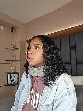 LisaMendez online show from 8, 10, 2025