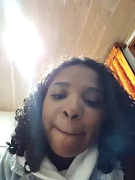 LisaMendez online show from 19, 10, 2025