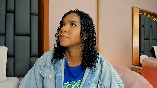 LisaMendez online show from 1, 12, 2025