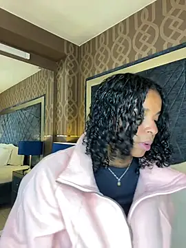 Snapshot of LisaMendez chatting on 19, 6, 2026 LisaMendez online show from 19, 6, 2026