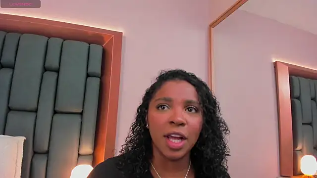 LisaMendez online show from 13, 2, 2026