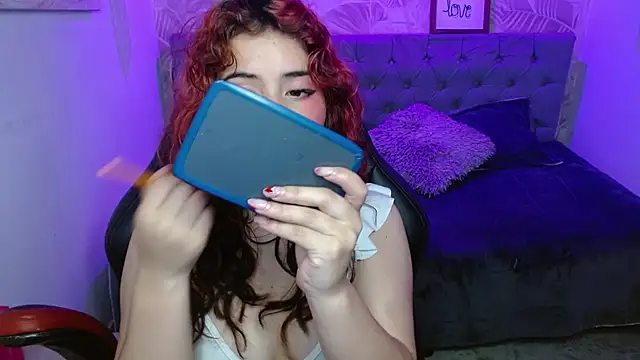 Snapshot of Lily_tk chatting on 8, 10, 2025 Lily tk online show from 8, 10, 2025