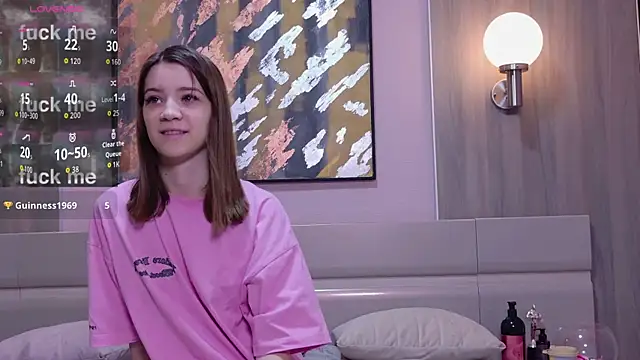 Alison kisss online show from 25, 9, 2025