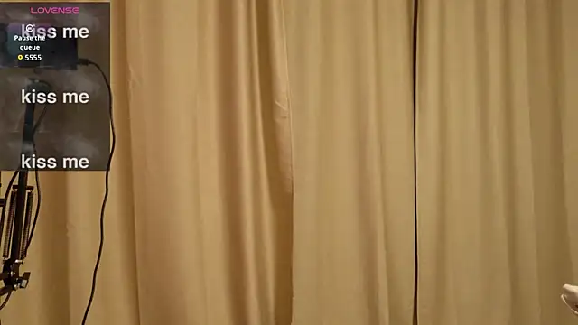 Alison kisss online show from 30, 10, 2025