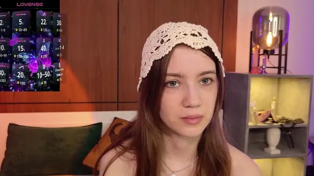 Snapshot of Alison_kisss chatting on 4, 7, 2026 Alison kisss online show from 4, 7, 2026