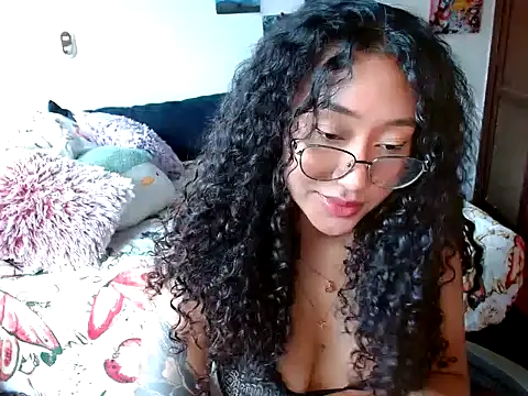 clitia xx online show from 2, 7, 2026