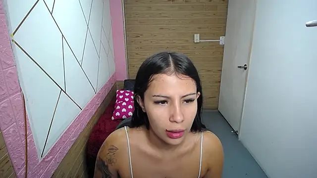 isabella rossee online show from 24, 9, 2025