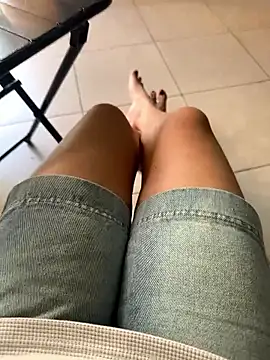 sharon-Hanna online show from 18, 12, 2025