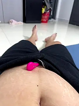 sharon-Hanna online show from 28, 9, 2025