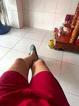 sharon-Hanna online show from 10, 11, 2025