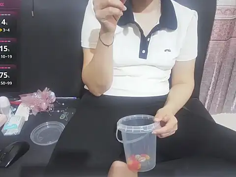 Owe chan online show from 17, 7, 2026