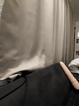 Snapshot of SexyJulia21 chatting on 15, 4, 2026 SexyJulia21 online show from 15, 4, 2026