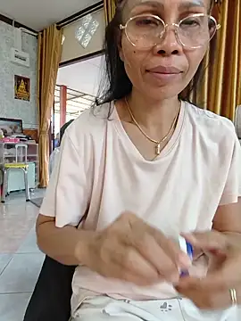 Mama Eva 1 online show from 17, 7, 2026