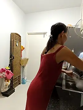 Mama Eva 1 online show from 21, 12, 2025