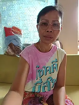 Mama Eva 1 online show from 15, 6, 2026