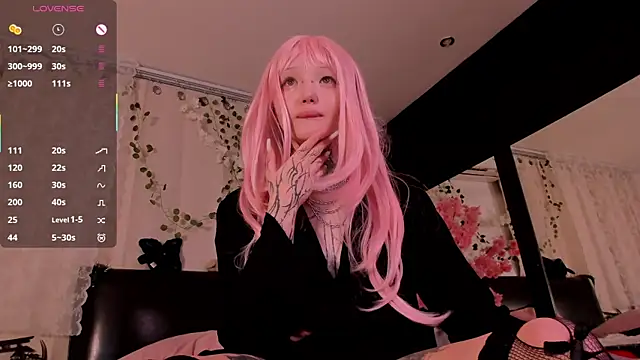 Lein Bone online show from 4, 10, 2025