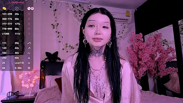 Lein Bone online show from 5, 11, 2025